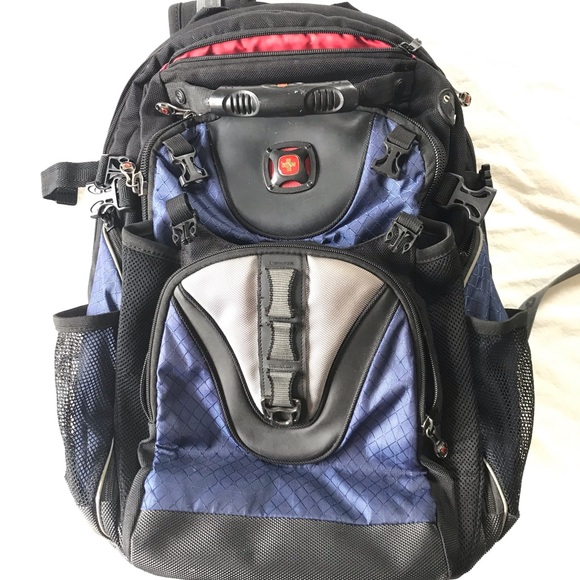swiss gear tech backpack
